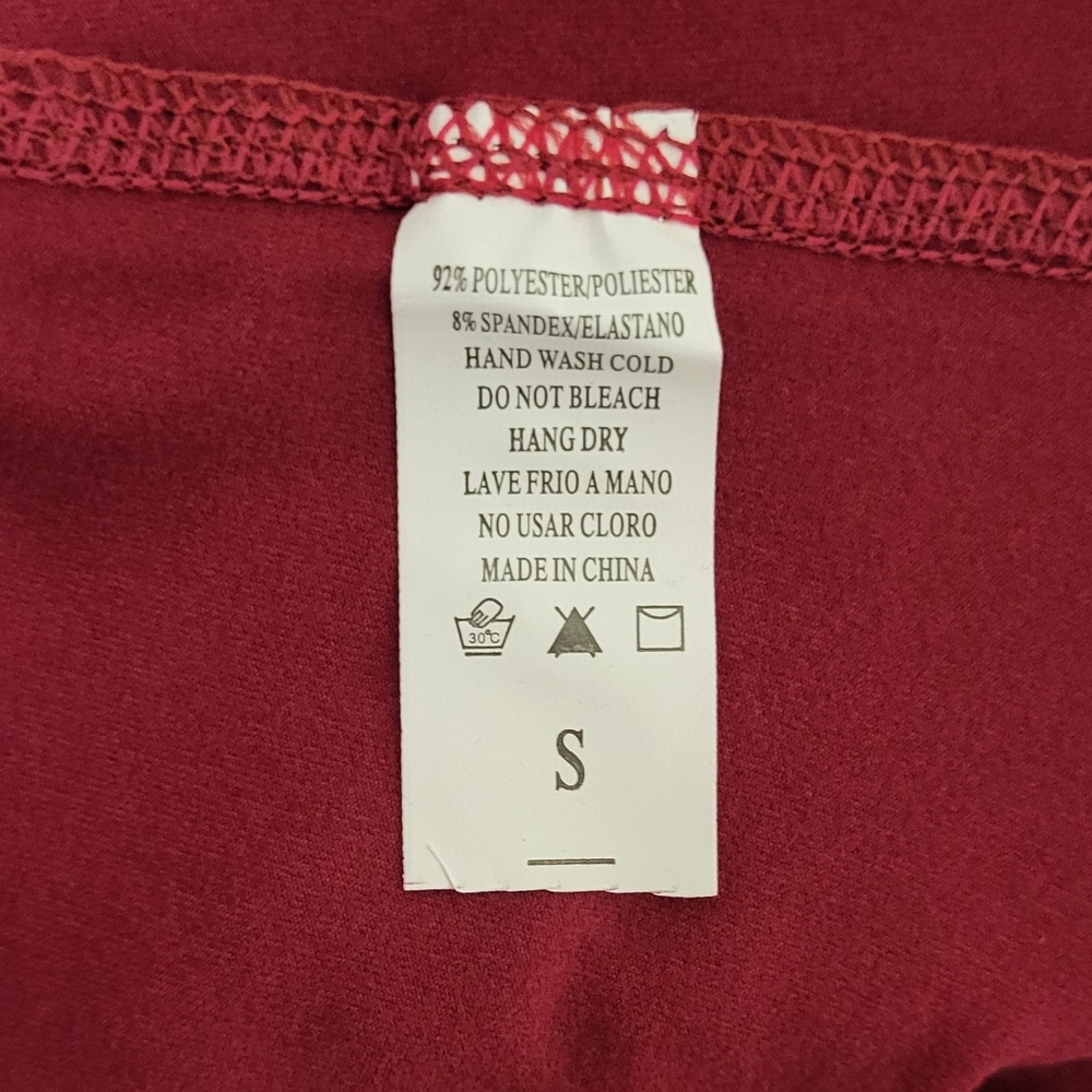Women's NWOT Burgundy Red High Waisted Biker Shorts w/ Pockets Size Small - Picture 6 of 6